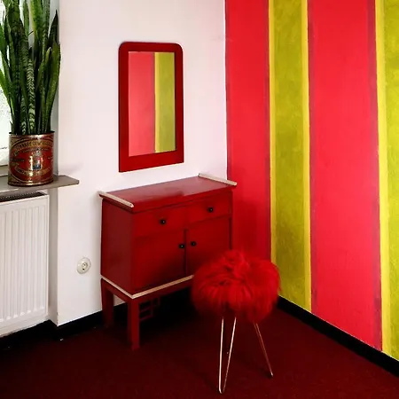 Foto-motel + Fensterzumhof Гостевой дом Кассель